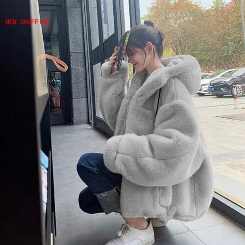 2020 Faux Fur Women Coat with Hood Fashion Zipper Plush Thick Slim Pink Faux Fur Jacket Fake Rabbit Fur Coats Chaqueta Mujer