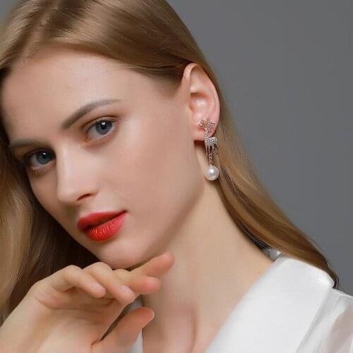 Trendy Rhinestone Elk Stud Earrings for Women Girls Cute Animal Deer Simulated Pearl Ear Studs Earings Christmas Xmas Jewelry