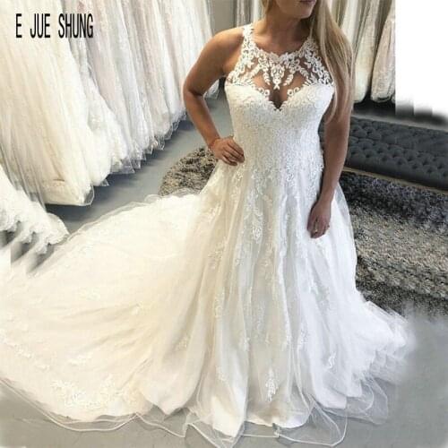E JUE SHUNG Modest Sleeveless Wedding Dresses Illusion O Neck Button Back Wedding Gowns Lace Appliques Bride Dresses mariage