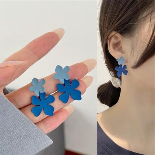 Korean Cute Blue Contrast Color Flower Petal Pendant Drop Earrings for Women Girls Teens Jewelry Earrings 2021 Trend New Arrival