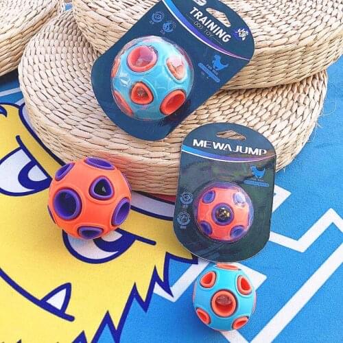 Interesting Escaping Toy Pets Cat sofa Interactive Vocal Ball Squeaking Sounding Dog Chewing Tooth Ball Clean Strong Rubber Ball