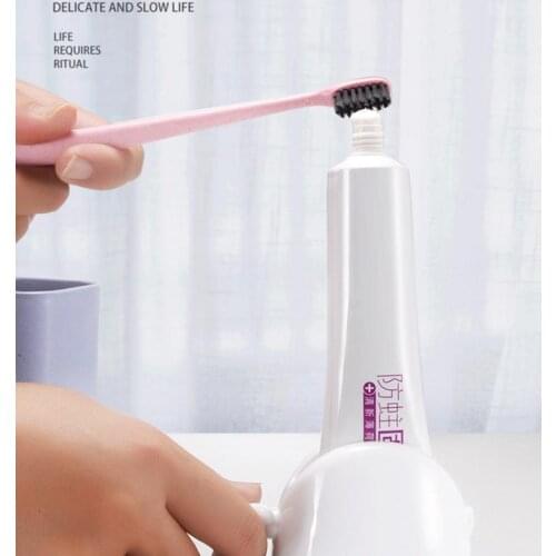 Creative Toothpaste Tube Squeezer Press Manual Squeezed Tooth Paste Dispenser Tube Squeezer Facial Cleanser Press Rolling Holder