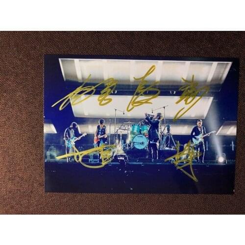 Signed Mayday Ashin autographed origina group photo 6 inches free shipping 092019M1