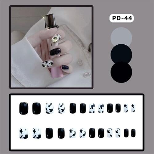 24Pcs/Set Black White Cow Fake Nails Full Cover False Nails Removable French Short Ellipse Shape DIY Manicure Nail Art Tools