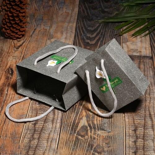 20 Pieces/Lot Small Kraft paper Gift bag with handle Festival jewelry bags wedding birthday party gift package Bags & Pouches