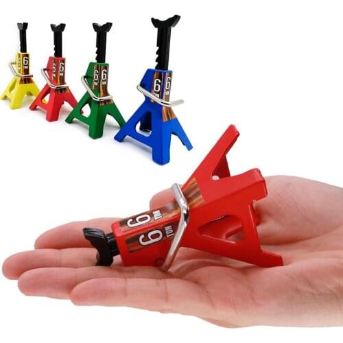 Car Toy Metal 3/6 Ton random Scale Jack Stand Decoration for 1/10 RC Crawler Truck SCX10