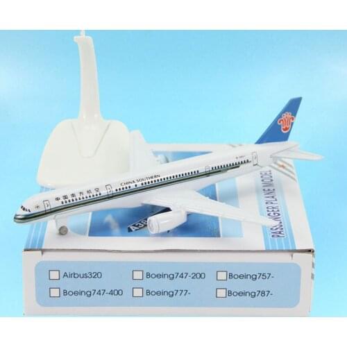 16CM Diecast Alloy 1:400 B757 China Southern Airlines Airliner Aircraft Model with Wheel Plane Toy Gift Aviation Collection Show