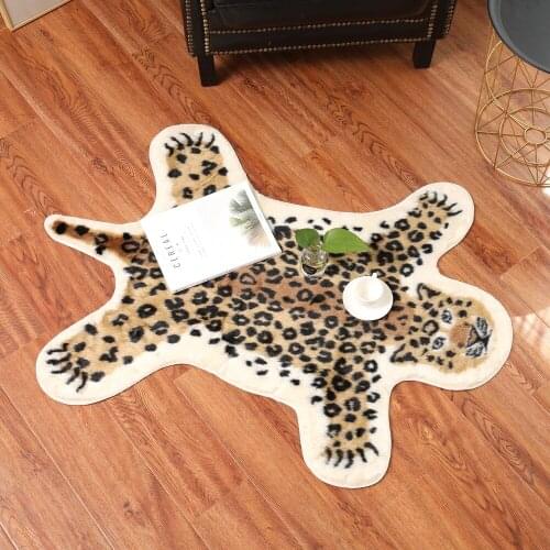 Animal imitation cowhide carpet Nordic imitation cheetah pattern Leopard Printed Faux Skin Leather Non Slip Antiskid Mat