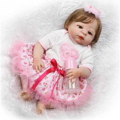 56cm Simulation Newborn Baby Girl with Fiber Hair Fashion Toy Creative Gifts Silicone Reborn Bebe Baby Dolls