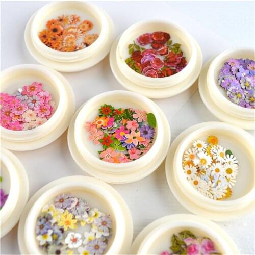 50pcs Daisy Flower Head 4cm Mini Silk Artificial Flower Decoration Home Wedding Party Decoration DIY Wreath Headdress Home Dec