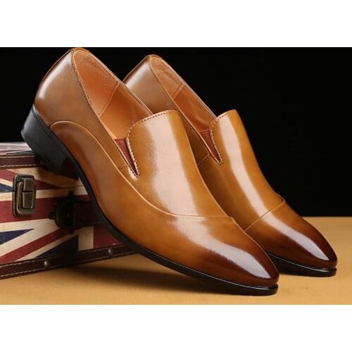 2021 Classic Business Mens Dress Shoes Fashion Elegant Formal Wedding Shoes Men Slip on Office Oxford Shoes for Men Black Brown