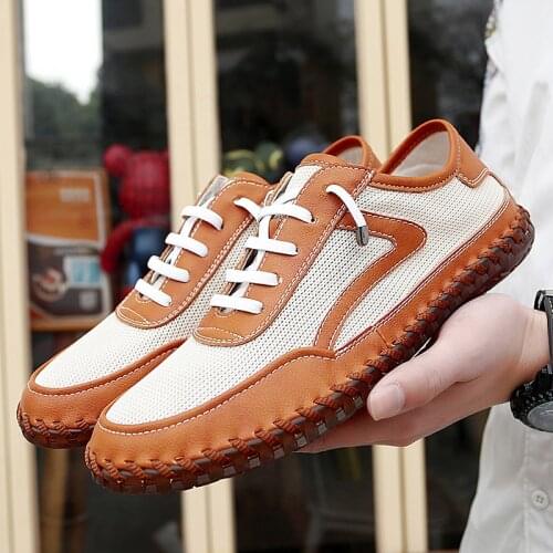 New Summer Mens Walking Shoes Cowhide Mesh Outdoor Water Sport Sneakers Male Beach Sandals Flat Shoes Driving Swimming Shoes