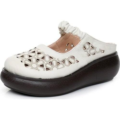 2020 New Round Head Top Cowhide Hole Shoes Woman Sandals Summer Slipper Platform Wedges Sandals Outdoor Leather Slippers Sandals