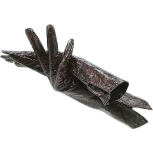 Gloves spring, autumn and winter ladies wrist fashion sheepskin new light version gloves winter patent leather bright leather pr