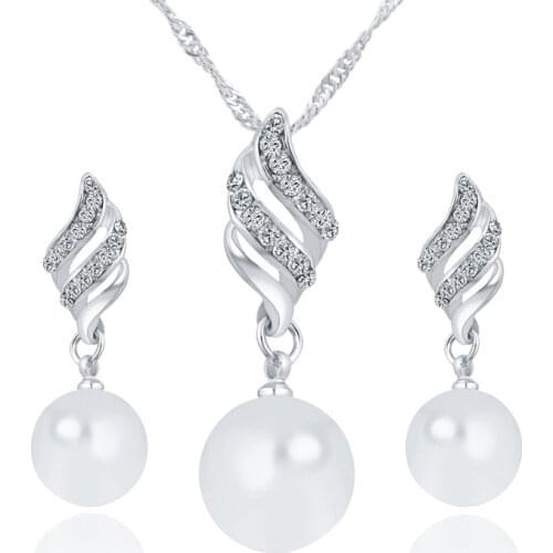 Classic Imitation Pearl Necklace Earrings Twist Chain Jewelry Set for Women Clear Rhinestone Crystal Elegant Party Wedding