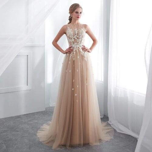 Hot Sale Charming Champagne Sleeveless Prom Gowns Long Jewel Neck Corset Bodice Illusion Back Evening Dresses Appliqued