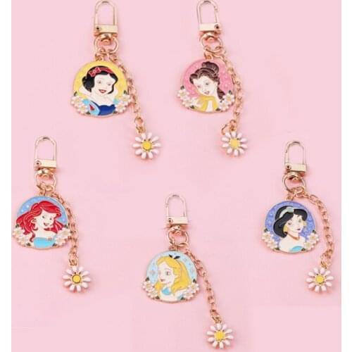New Disney Princess Keychain Snow White Cartoon Anime Figures Keyring Kawaii Car Bag Pendant Decoration Keychain Gifts for Girls