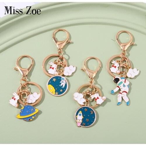 Astronaut Keychain Bunny Rocket Moon Cloud Charm Key Chain Keyring Men Women Accessories Jewelry Gift for Space Lover