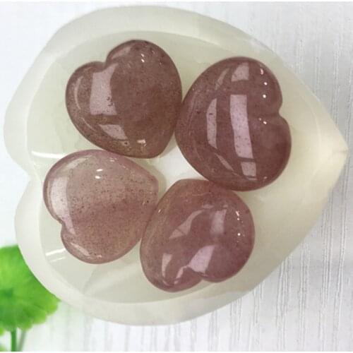 Natural beautiful strawberry crystal stone hand-carved heart Fashion for gifts