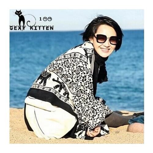 VOGLUSTRE Women's Scarves