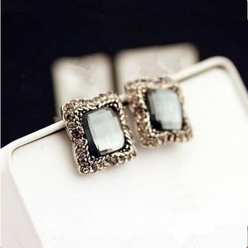 Hot Korean fashion jewelry earrings Ms. square glass crystal earrings earrings wholesale women
