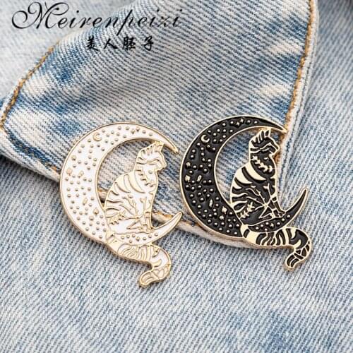 Meirenpeizi Cat Crescent moon Enamel Pin Cute Animal Stretch Cat Brooches Witchcraft Lapel pins Black Wicca Jewelry Pins