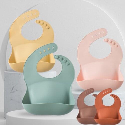 Fashionable Baby Bib Adjustable Feeding Waterproof Saliva Dripping Bibs Soft Edible Silicone Saliva Towel Apron for Baby Scarf