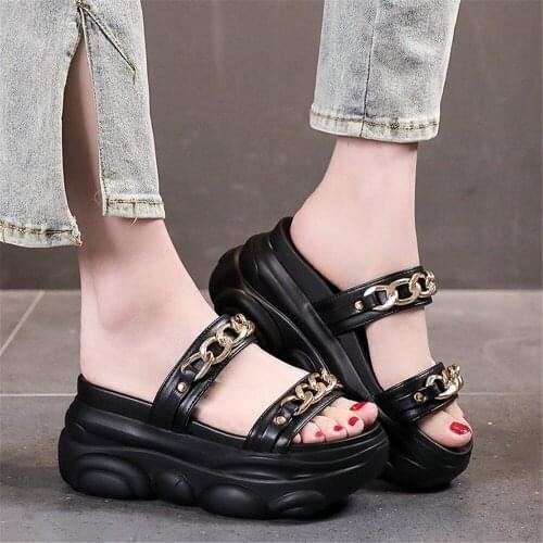 LapoLaka Shoes With Medium Heels