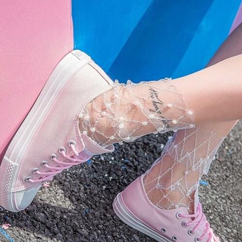 2021 New Fashion Lace Mesh Fishnet Socks Transparent Stretch Elasticity Fiber Ankle Women Pearl Ultra-thin Sexy Streetwear Socks