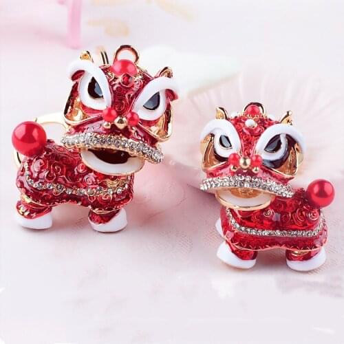 Chinese style creative keychain traditional lion dance alloy dripping oil keychain eye-catching metal auspicious small gift