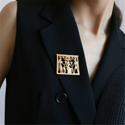 Jewelry Portrait Geometry, Square Brooch Lady Pin Accessories New 2019 Style, Matte Gold, Matte, Metal, Carving, Hollowed Female