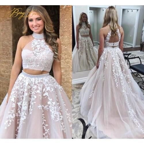 Halter Evening Dresses 2021 Two Pieces Sexy Beading A Line Flower Appliques Prom Dresses Sleeveless Floor Length Long Vestidos