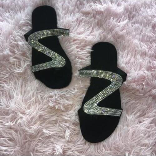 2020 Women Slippers Flip Flops Summer Women Crystal Diamond Bling Beach Slides Sandals Casual Shoes Slip On Slipper