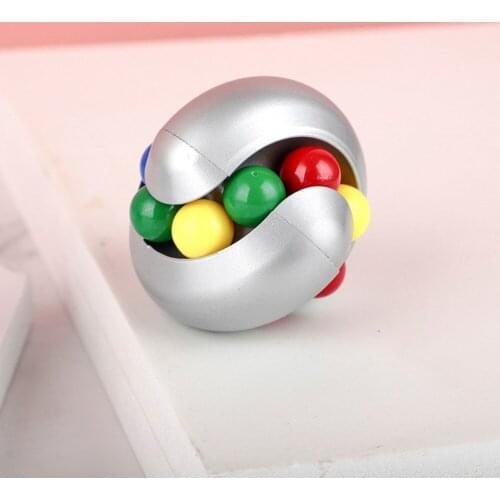 Magic Rotating Cube Puzzle Fun Mind-Tickling Toy for Improve Brain Rotating Cube Health Decompression Toy For Adults Children