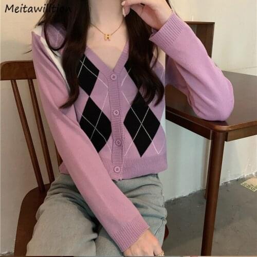 Vintage V-Neck Plaid Print Women Sweater 2021 Autumn Winter Knitted Cardigan Sweaters Women Long Sleeve Tops