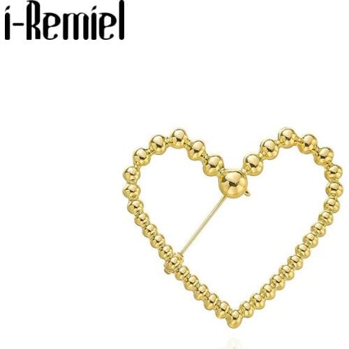 New Metal Heart-shaped Brooch Pins Simple Scarf Buckle Corsage Suit Collar Fashion Jewelry Gifts for Women Accessories