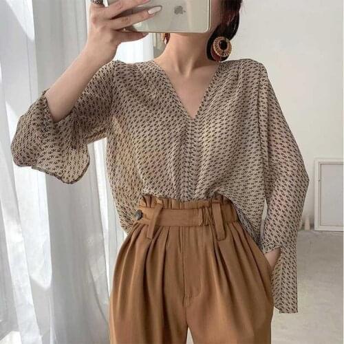 Women Tops Chiffon Spring Autumn Casual Full Letter V-Neck Blouse Mature Woman Petal Sleeve Euro-America Style