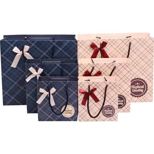 New blue gift bag pink plaid paper bag creative business gift bag wedding party candy packaging bag fashion shopping tote bag