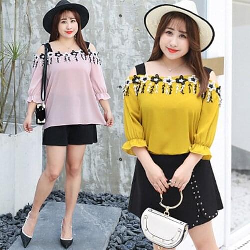 2019 Summer New Large Size Womens Sweet Chiffon Shirt One Word Sexy Shirt Korean Version Of The Fat MM Clothing Fashion Trend