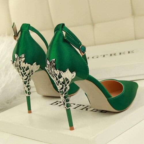 Pumps Women Shoes In High Heels Summer Pointed Toe Womens Pumps Sandals Buckle Pumps Shoes Special Flower Gold Heels Black