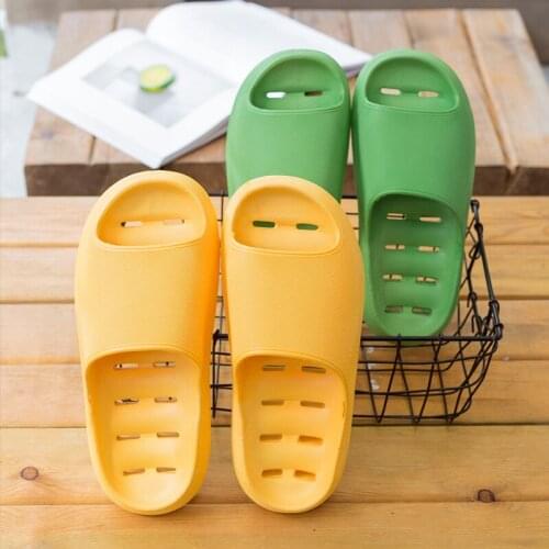 Womens Slippers Water Leakage Quick-drying Soft Bottom Lightweight Mens Shoes Non-slip Solid Summer Bathroom Couple Slippers