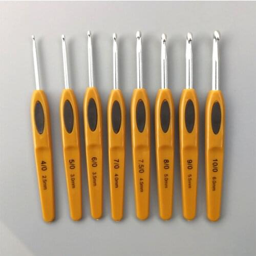 8PCS Soft Touch Crochet Hooks Aluminum Ergonomic Soft Plastic Handle Needles Weave Craft Yarn Crochet Hooks Knitting Sewing Tool