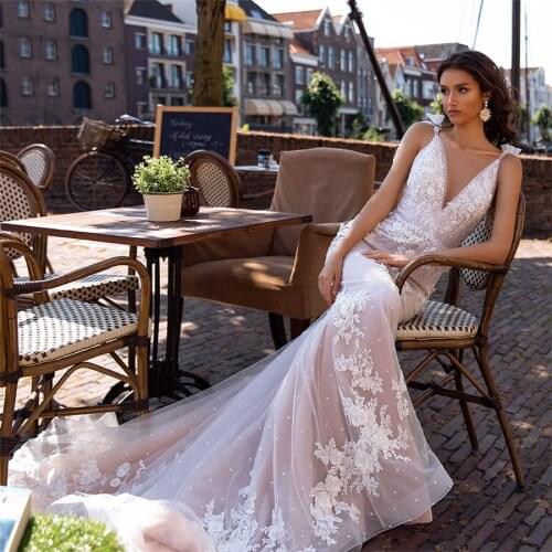 Sexy Spaghetti Strips Mermaid Lace Appliques Wedding Dresses With 3D Flowers Adorned Backless Custom Made Bridal Gowns Fashion