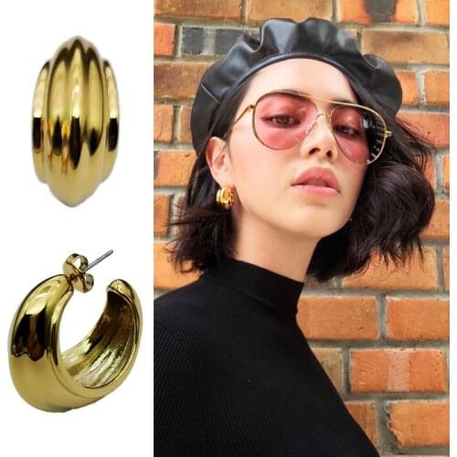 Designer Brand 925 Sterling Silver Needle Electroplated 18K Gold Half Hoop Earrings Ear Stud Womens Simple Fashion Temperament