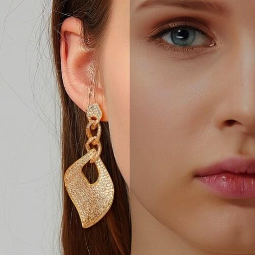 Bride Talk New Arrivals Leaf Shape Long Drop Women Earrings Cubic Zirconia Fashion Bridal Jewelry For Wedding Engagement Party