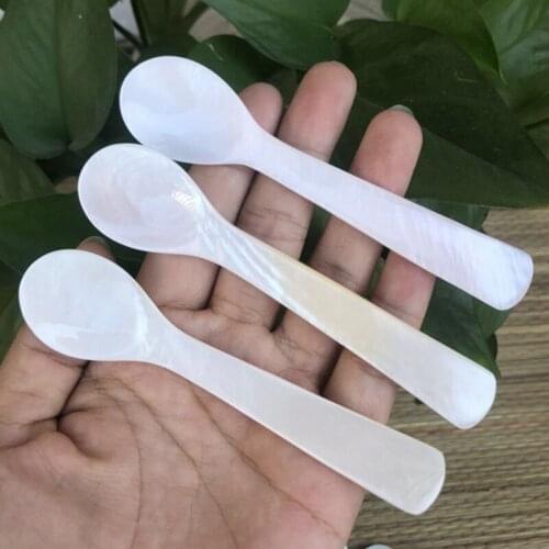 Caviar Spoons 7/9CM Shell Spoon Mother of Pearl Caviar Spoons W Round Handle for Caviar Egg Ice Cream Coffee Restaurant Serving