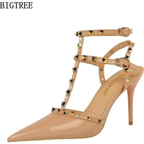 Rivets Sandals Women 2021 Luxury Brand Pumps Women Shoes Ladies Shoes and Sandals Patent Leather High Heels Sandals Women Scarpe