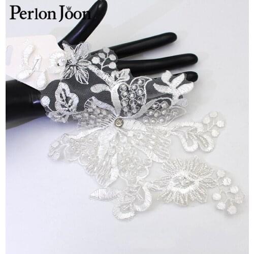 1PC Hand-stitched beads Sequins rhinestone decoration white flower lace appliques sewn on wedding dress patch accessories WH001