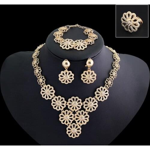 Fine USA Gift Earring Bracelet Necklace Ring Jewelry SETS Bohemia New Europe set four sets of high-grade big di-amond flower