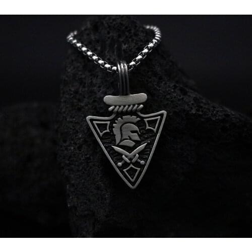Vintage Spartan Arrow Jewelry on the neck Long Spear Hip Hop Mens chain necklace Sparta Helmet Pendant Necklace Men